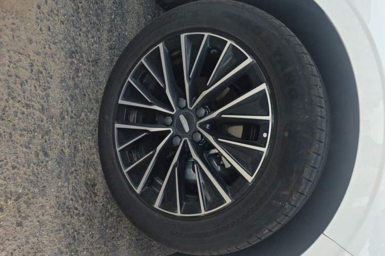 Used Geely Auto Emgrand 2026 Model 5th Generation 1.5L CVT Prestige Edition Right Front Wheel Hub