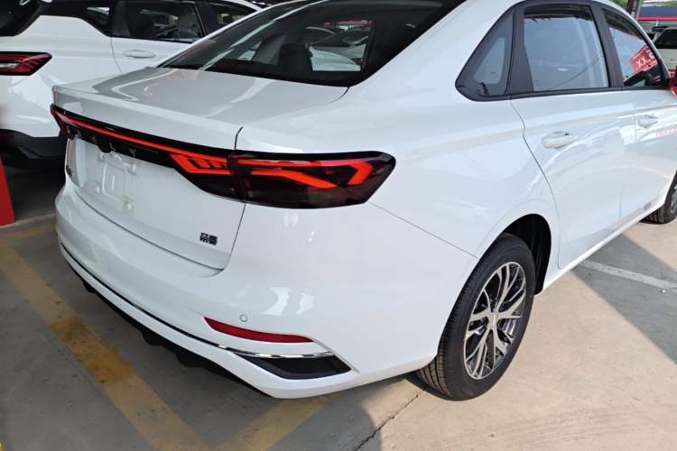 Used Geely Auto Emgrand 2026 Model 4th Generation 4 Millionth Anniversary Edition 1.5L CVT Overdrive Edition Right Rear Taillight