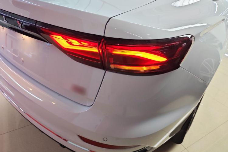 Used Geely Auto Emgrand 2026 Model 4th Generation 4 Millionth Anniversary Edition 1.5L Manual Overdrive Edition Right Rear Taillight
