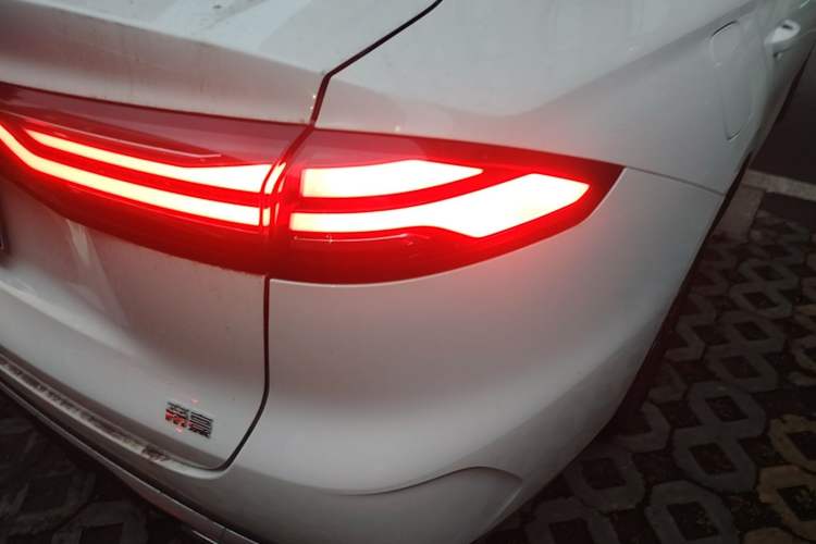 Used Geely Auto Emgrand 2026 Model 5th Generation 1.5L CVT Luxury Edition Right Rear Taillight