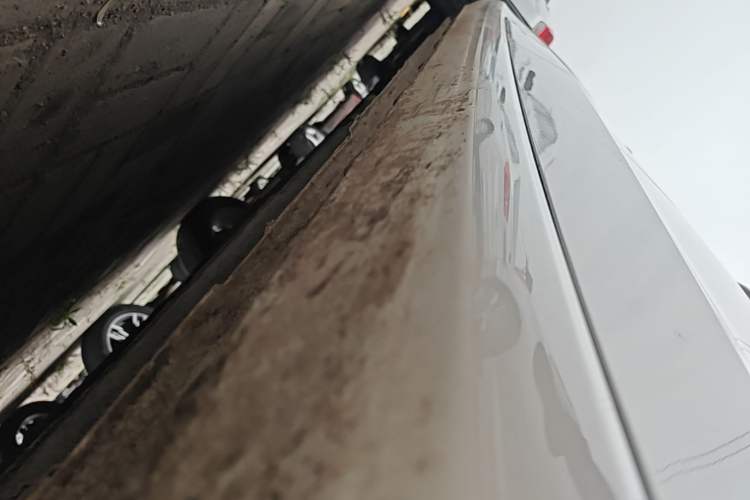 Used Geely Auto Emgrand 2026 Model 4th Generation 4 Millionth Anniversary Model 1.5L CVT Starry Edition Right Side Sill
