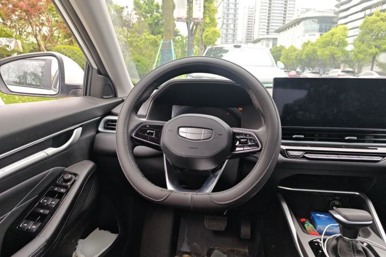 Used Geely Auto Emgrand 2026 Model 4th Generation 4 Millionth Anniversary Edition 1.5L CVT Overdrive Edition Steering Wheel