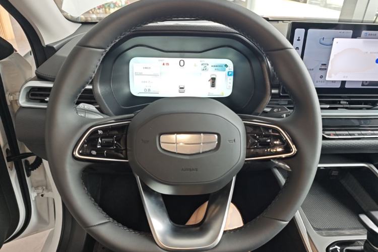 Used Geely Auto Emgrand 2026 Model 4th Generation 4 Millionth Anniversary Edition 1.5L CVT Feiyue Edition Steering Wheel