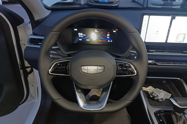 Used Geely Auto Emgrand 2026 Model 4th Generation 4 Millionth Anniversary Edition 1.5L CVT Overdrive Edition Steering Wheel