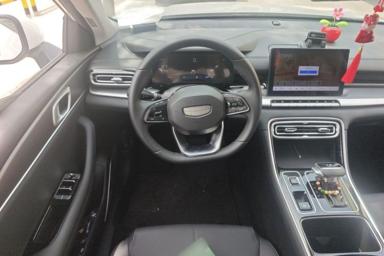 Used Geely Auto Emgrand 2026 Model 5th Generation 1.5L CVT Luxury Edition Steering Wheel