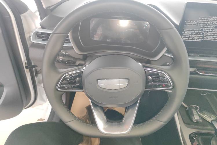 Used Geely Auto Emgrand 2026 Model 4th Generation 4 Millionth Anniversary Edition 1.5L CVT Feiyue Edition Steering Wheel