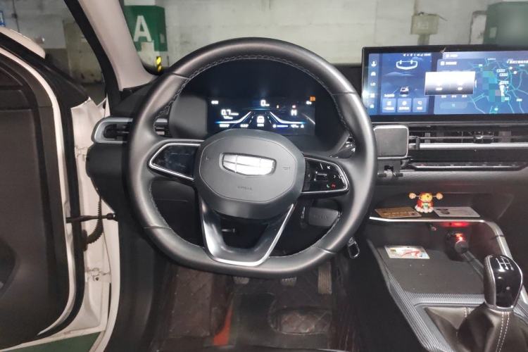 Used Geely Auto Emgrand 2026 Model 4th Generation 4 Millionth Anniversary Edition 1.5L Manual Overdrive Edition Steering Wheel