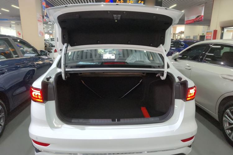 Used Geely Auto Emgrand 2026 Model 4th Generation 4 Millionth Anniversary Edition 1.5L CVT Overdrive Edition Trunk