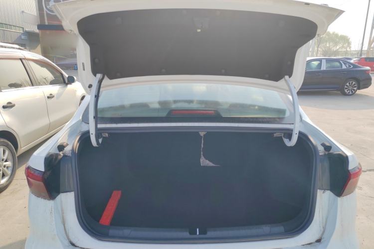 Used Geely Auto Emgrand 2026 Model 4th Generation 4 Millionth Anniversary Edition 1.5L CVT Feiyue Edition Trunk