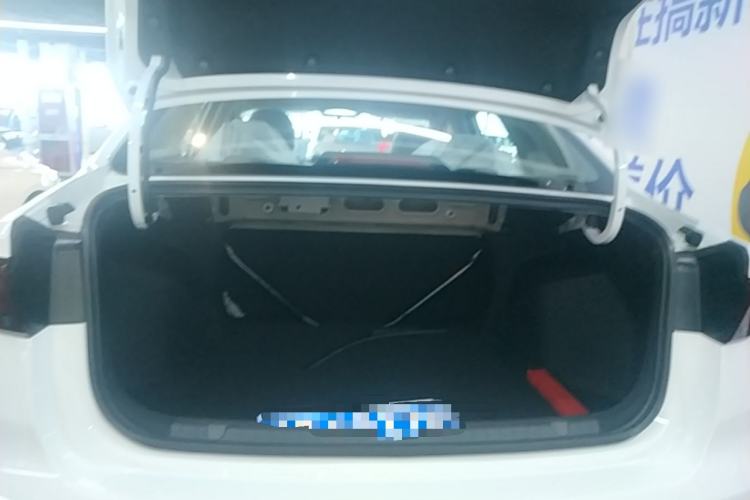 Used Geely Auto Emgrand 2026 Model 4th Generation 4 Millionth Anniversary Edition 1.5L CVT Overdrive Edition Trunk