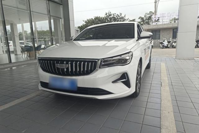 Geely Auto Emgrand 2026 Model 4th Generation 4 Millionth Anniversary Edition 1.5L CVT Feiyue Edition usata