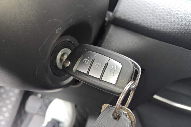 Used Geely Auto Emgrand 2026 Model 4th Generation 4 Millionth Anniversary Edition 1.5L Manual Overdrive Edition Vehicle Key
