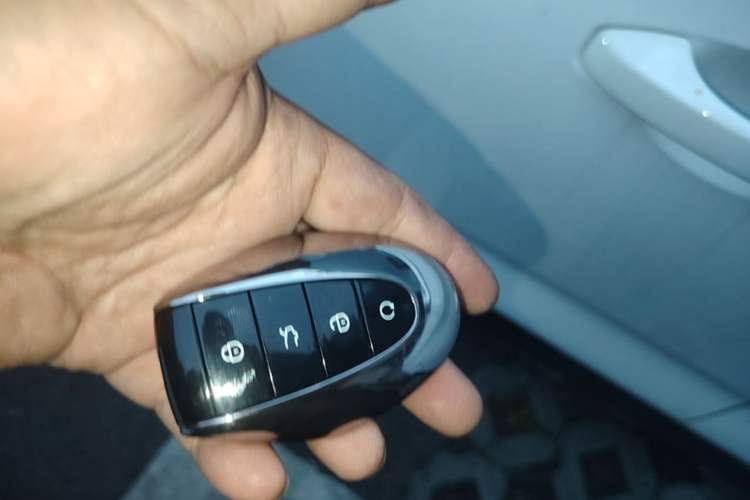 Used Geely Auto Emgrand 2026 Model 5th Generation 1.5L CVT Luxury Edition Vehicle Key