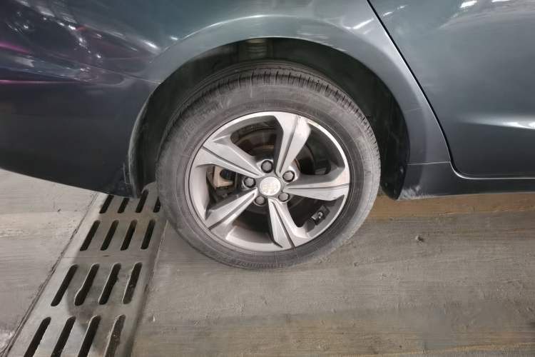 Used Geely Auto Emgrand GL 2018 1.4T DCT Elite Smart Connectivity Version Exterior 8