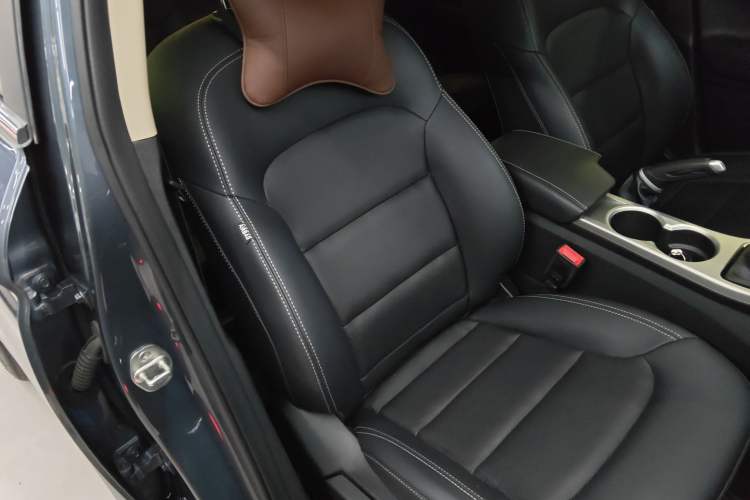 Used Geely Auto Emgrand GL 2017 1.8L Manual Elite Model Right Front Seat