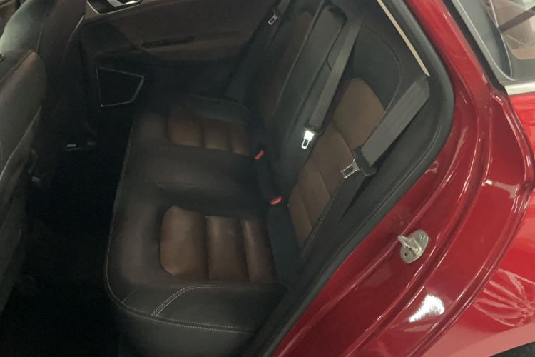 Used Geely Auto Emgrand GL 2017 1.3T DCT Luxury Model Interior 1