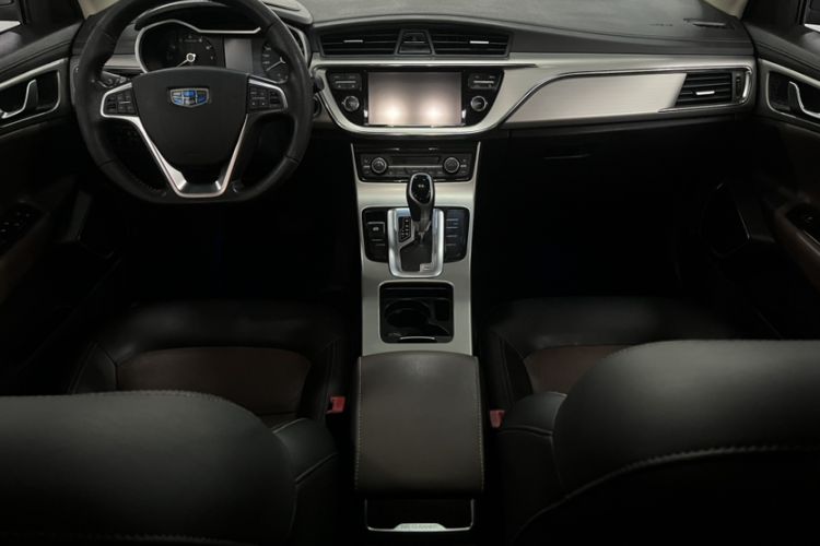 Used Geely Auto Emgrand GL 2017 1.3T DCT Luxury Model Interior 3