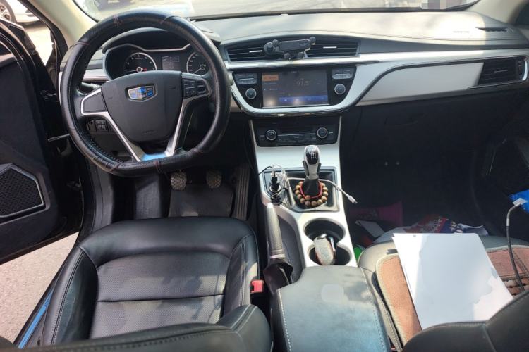 Used Geely Auto Emgrand GL 2017 1.8L Manual Elite Model Center Console
