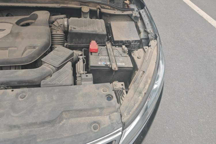 Used Geely Auto Emgrand GL 2017 1.8L DCT Elite Model Engine Bay Left