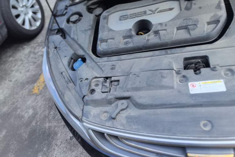 Used Geely Auto Emgrand GL 2017 1.8L Manual Elite Model Engine Bay Right