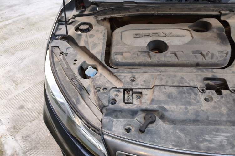 Used Geely Auto Emgrand GL 2017 1.8L Manual Elite Model Engine Bay Right