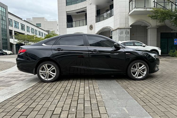 Used Geely Auto Emgrand GL 2017 1.3T DCT Luxury Model Exterior 4