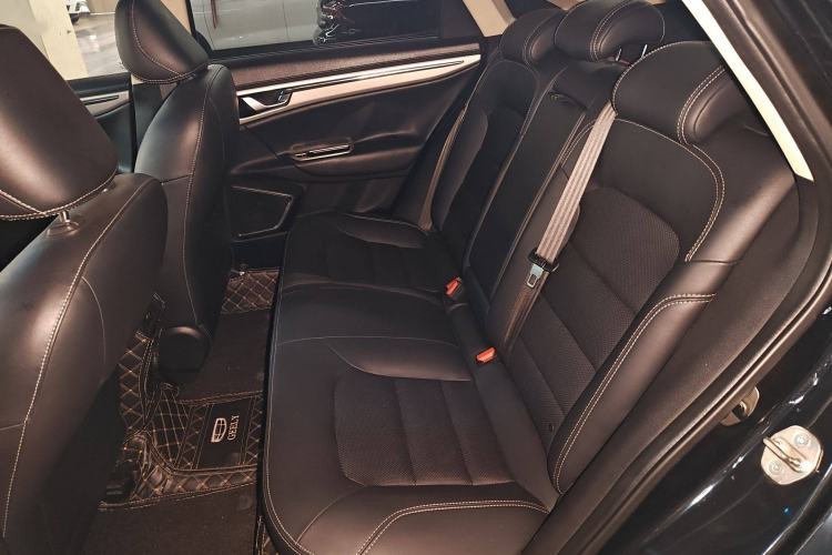 Used Geely Auto Emgrand GL 2017 1.8L Manual Elite Model Interior 1