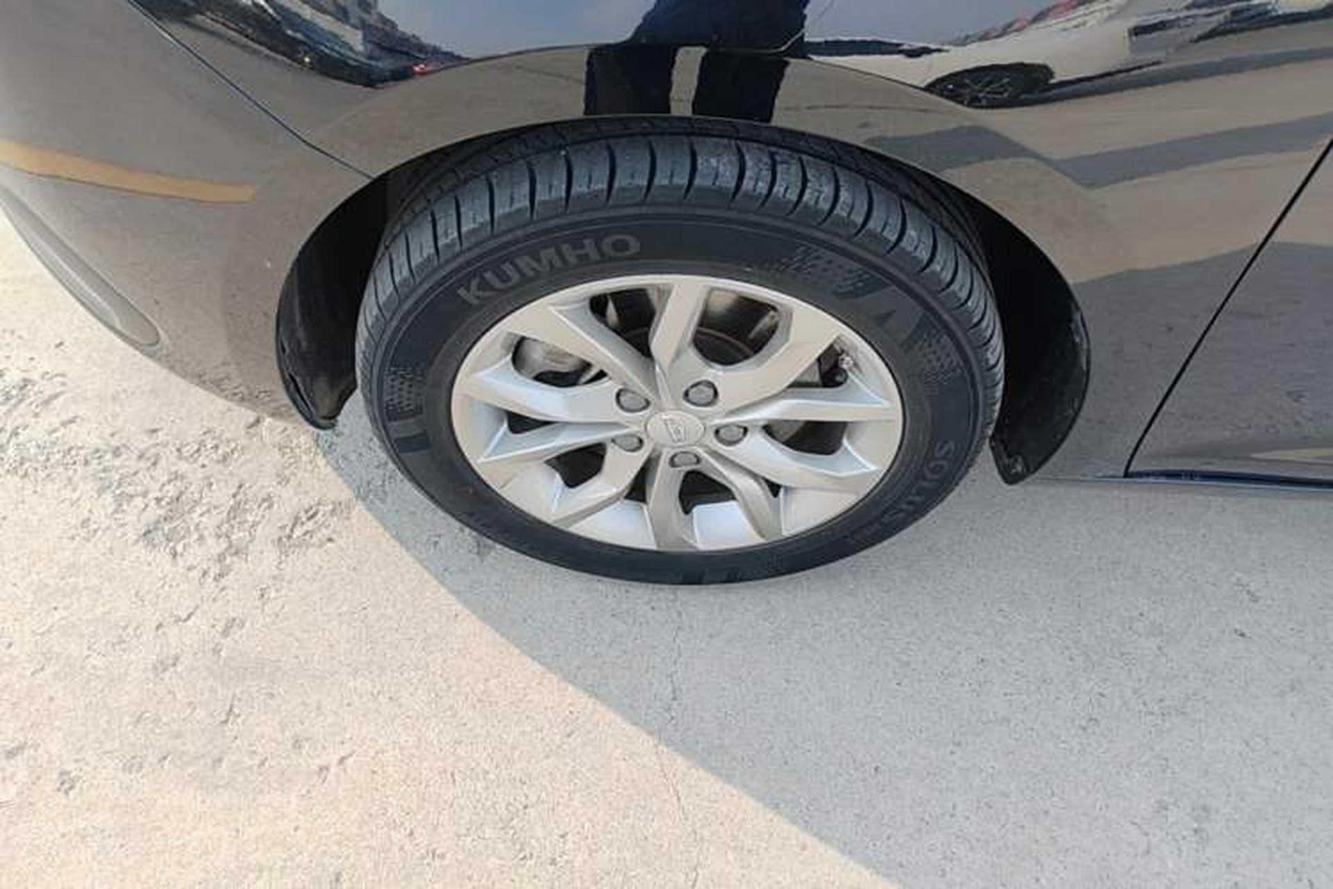 Used Geely Auto Emgrand GL 2017 1.3T DCT Elite Model Left Front Wheel Hub