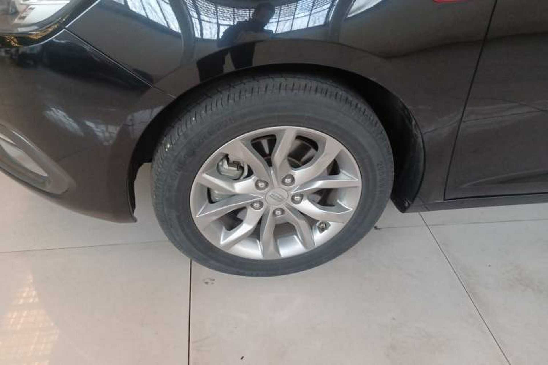 Used Geely Auto Emgrand GL 2017 1.3T DCT Elite Model Left Front Wheel Hub