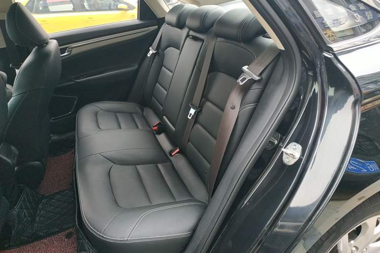 Used Geely Auto Emgrand GL 2017 1.3T DCT Elite Model Left Rear Seat