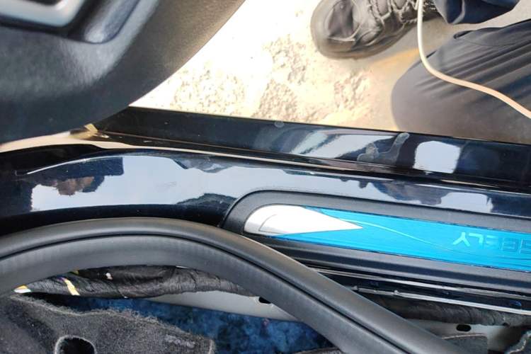 Used Geely Auto Emgrand GL 2017 1.3T DCT Elite Model Left Side Sill
