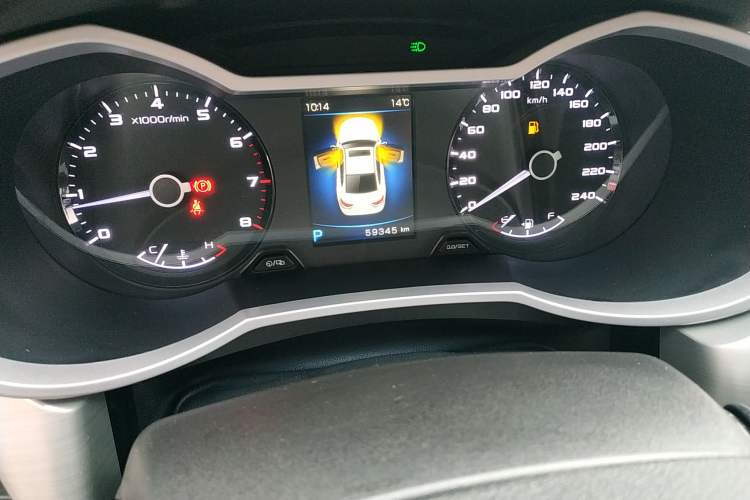 Used Geely Auto Emgrand GL 2017 1.3T DCT Elite Model Odometer Close Up