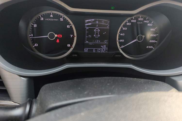 Used Geely Auto Emgrand GL 2017 1.8L Manual Elite Model Odometer Close Up