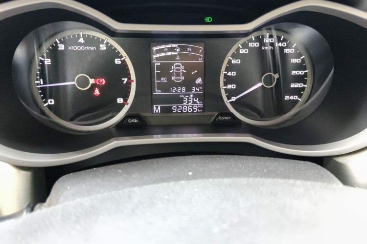 Used Geely Auto Emgrand GL 2017 1.3T Manual Elite Model Odometer Close Up