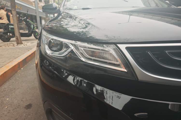 Used Geely Auto Emgrand GL 2017 1.8L DCT Elite Model Right Front Headlight
