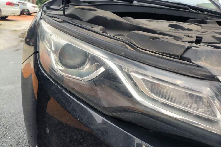 Used Geely Auto Emgrand GL 2017 1.8L Manual Elite Model Right Front Headlight