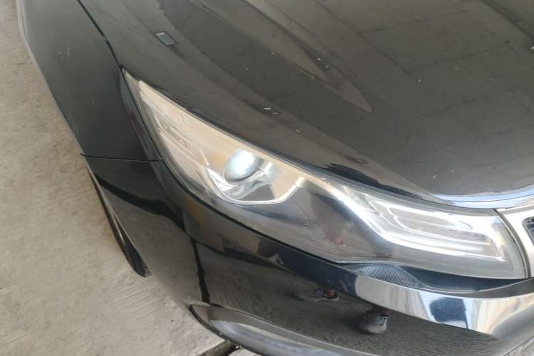 Used Geely Auto Emgrand GL 2017 1.8L DCT Elite Model Right Front Headlight