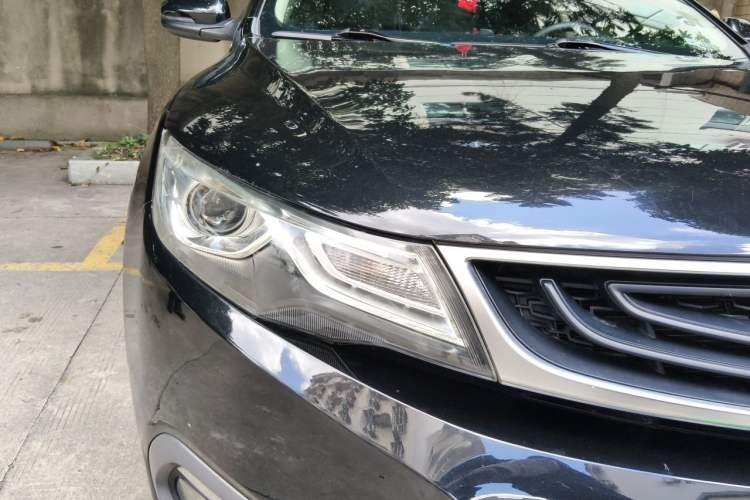 Used Geely Auto Emgrand GL 2017 1.3T Manual Elite Model Right Front Headlight