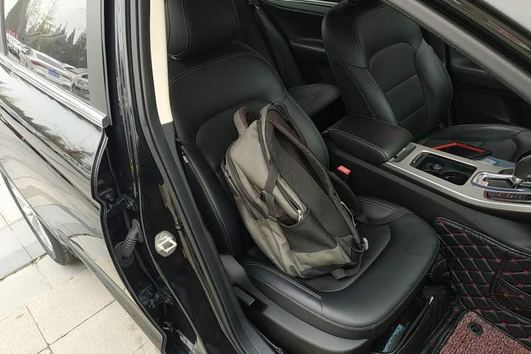 Used Geely Auto Emgrand GL 2017 1.3T DCT Elite Model Right Front Seat