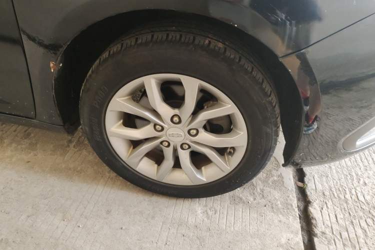 Used Geely Auto Emgrand GL 2017 1.8L DCT Elite Model Right Front Wheel Hub
