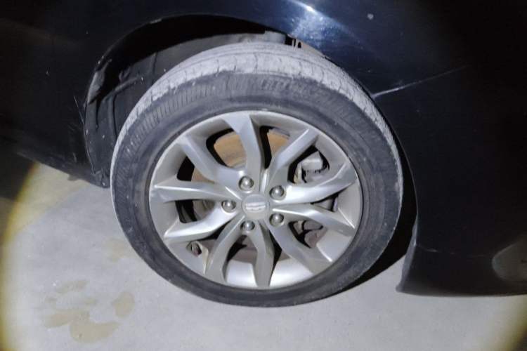 Used Geely Auto Emgrand GL 2017 1.3T Manual Elite Model Right Front Wheel Hub