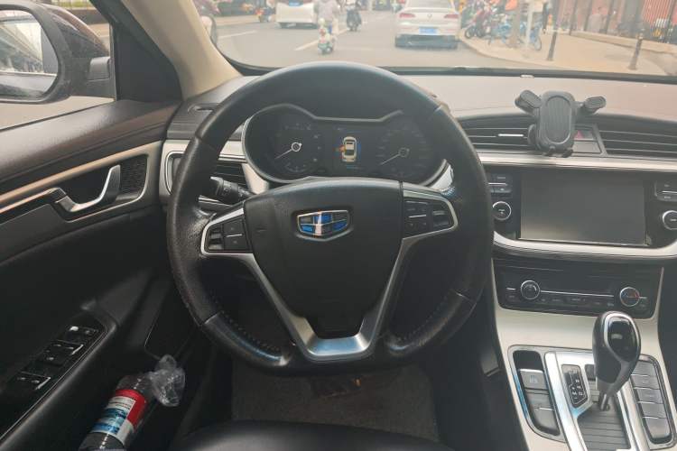 Used Geely Auto Emgrand GL 2017 1.8L DCT Elite Model Steering Wheel