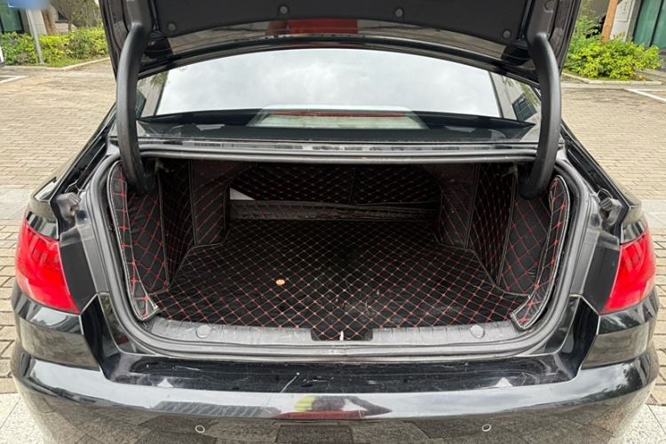 Used Geely Auto Emgrand GL 2017 1.3T DCT Luxury Model Trunk