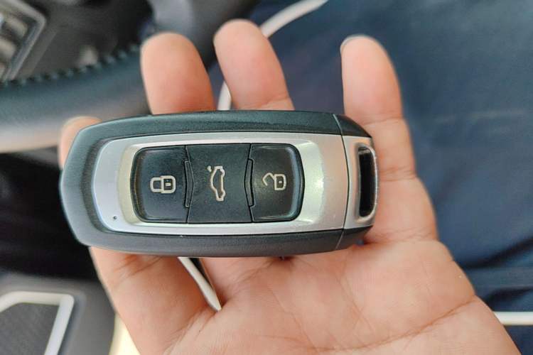 Used Geely Auto Emgrand GL 2017 1.3T DCT Elite Model Vehicle Key