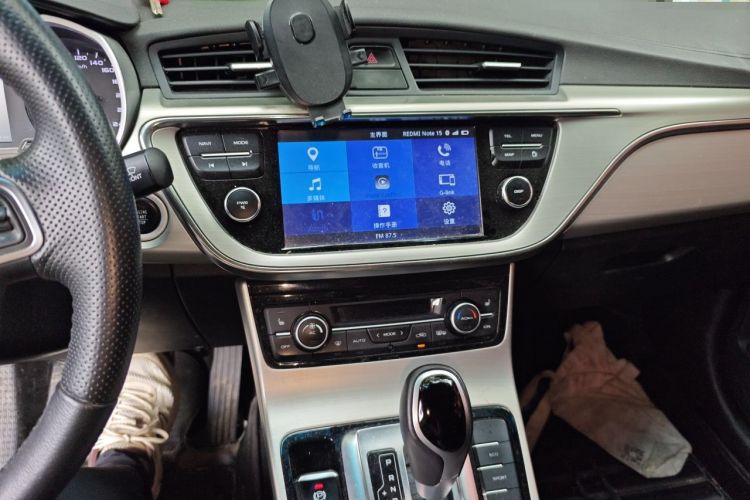 Used Geely Auto Emgrand GL 2017 1.3T DCT Luxury Model Audio And AC Panel