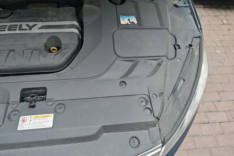 Used Geely Auto Emgrand GL 2017 1.3T DCT Elite Model Engine Bay Left