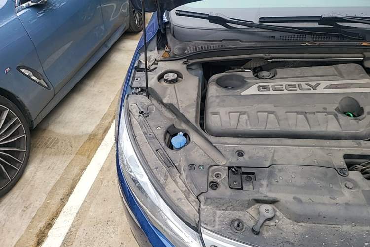 Used Geely Auto Emgrand GL 2017 1.3T DCT Elite Model Engine Bay Right