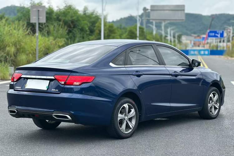 Used Geely Auto Emgrand GL 2017 1.8L DCT Elite Model Exterior 4