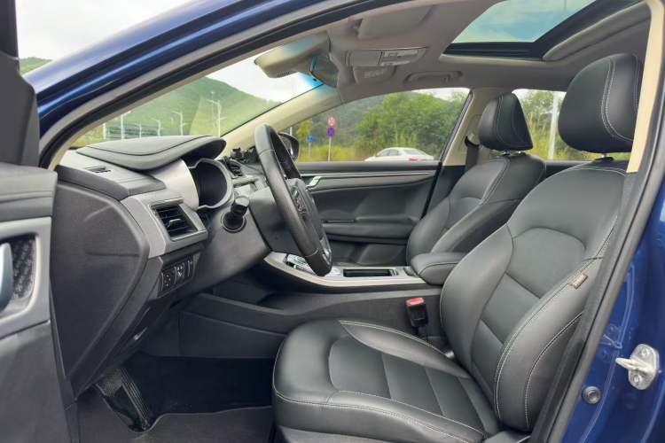 Used Geely Auto Emgrand GL 2017 1.8L DCT Elite Model Interior 2
