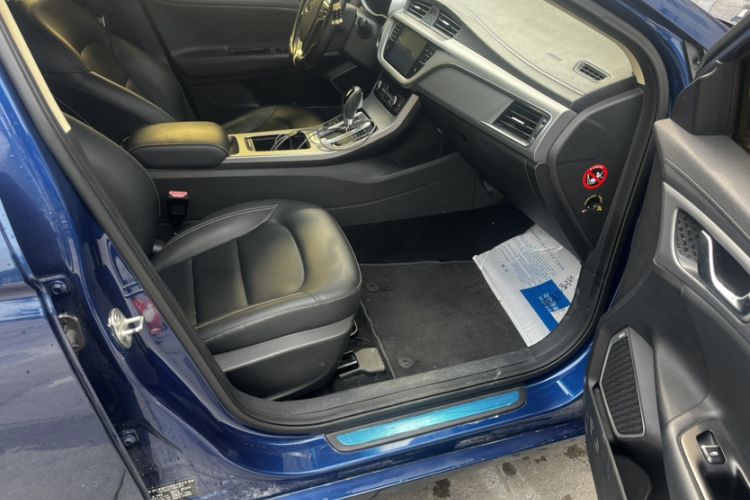 Used Geely Auto Emgrand GL 2017 1.8L DCT Elite Model Interior 7